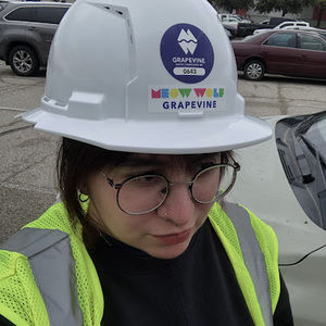 Meet your Posher, Claudia